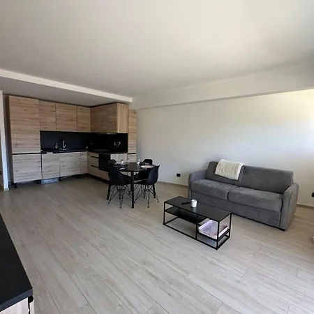 Les Allies - T2 Sur Apartament